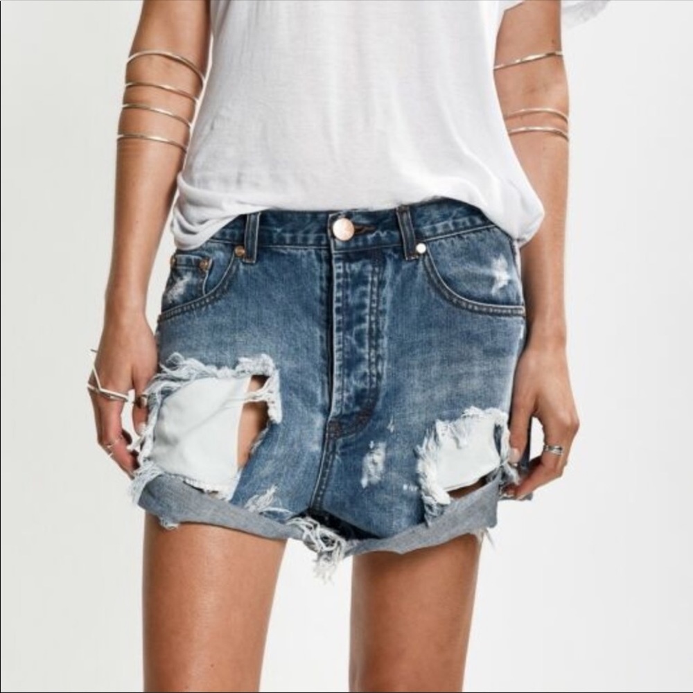 One X Oneteaspoon distressed jean shorts size 27